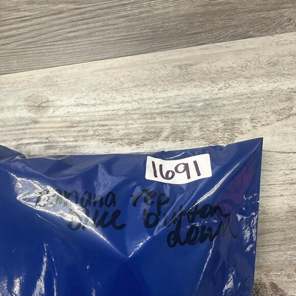 Banana Republic Dark Wash Blue Mens L Untucked Fit Button Down Chambray Shirt - Picture 11 of 12